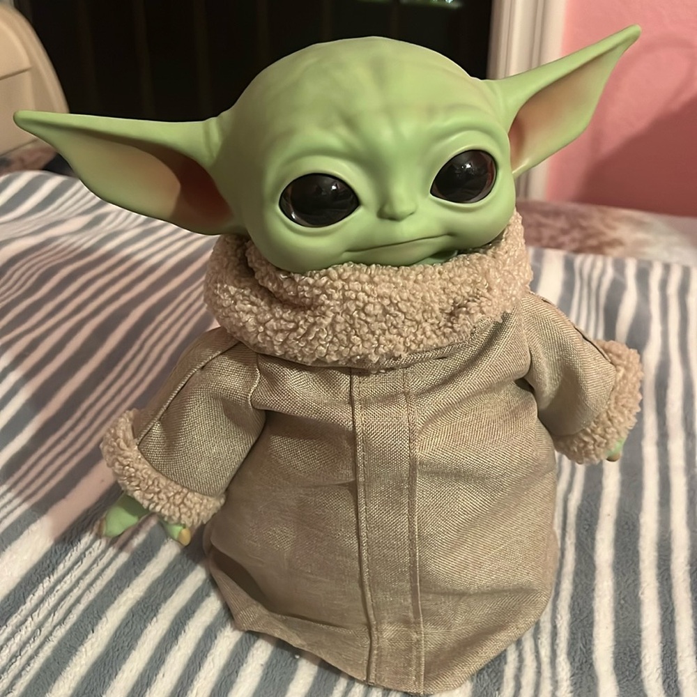 Star Wars Mandalorian The Child 11" Plush Baby Yoda Grogu Doll Mattel.